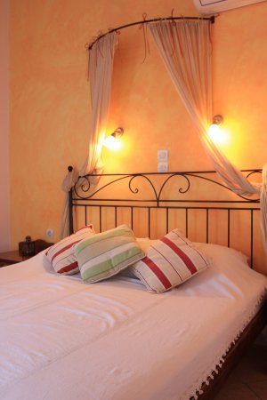 Double room in Athani — снимка 3