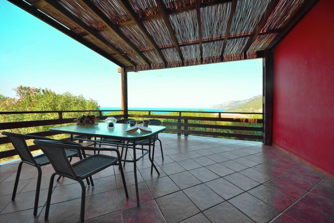 MOUZAKIS VILLAS (RED VILLA) — фотографија 5