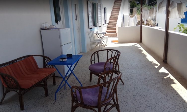 Grandma Vasiliki Rooms To Let - Room 2 — снимка 3