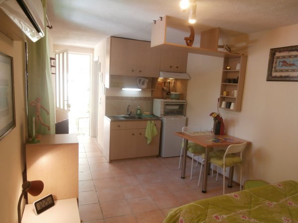 Athens Glyfada Studio — снимка 4