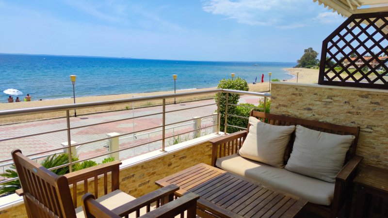 Porto Maria Beachfront Cottage — снимка 3
