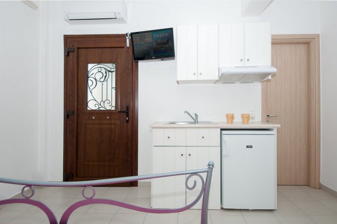 Superior double studio Naxos city center — снимка 4