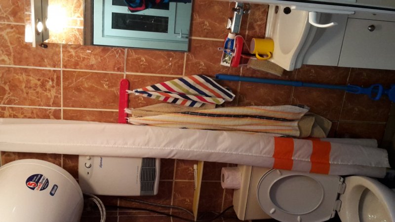 One bedroom in Pоmorie — фотографија 6