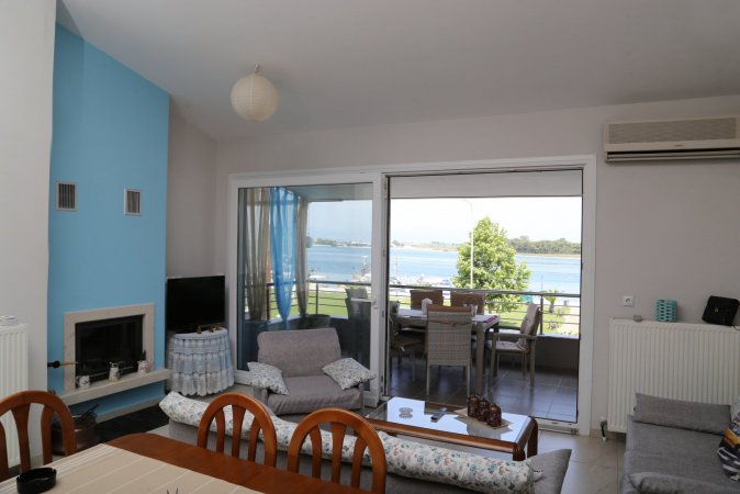 Lakis Luxury Apartment — снимка 2