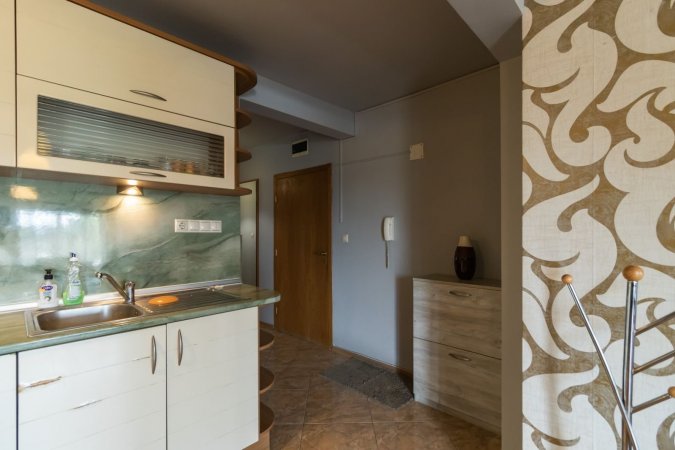 Nadia's Breeze - Spacious 1BR Apartment near the Beach — снимка 6