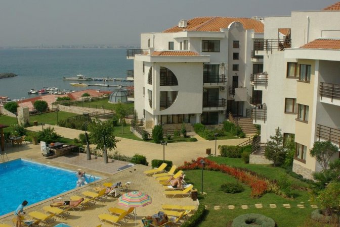 Apartments in Sveti Vlas. Complex "DIAMANT" — foto 2