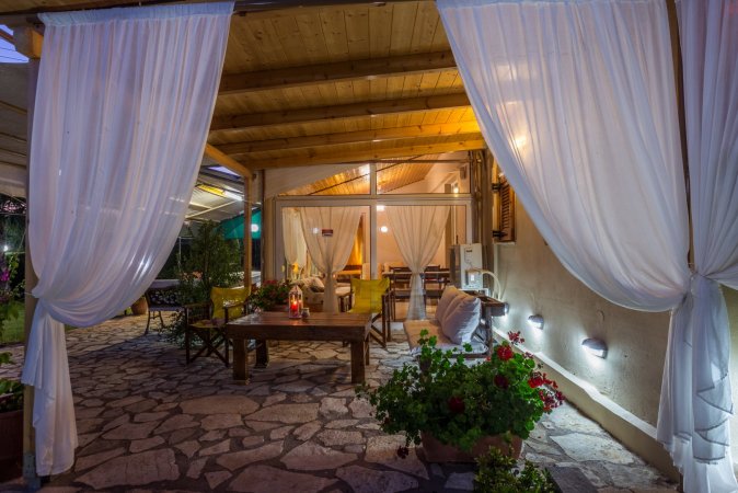 olive house"Villa" — снимка 1