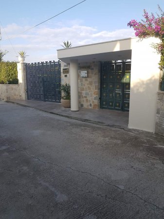 Villa Nikolas — снимка 1