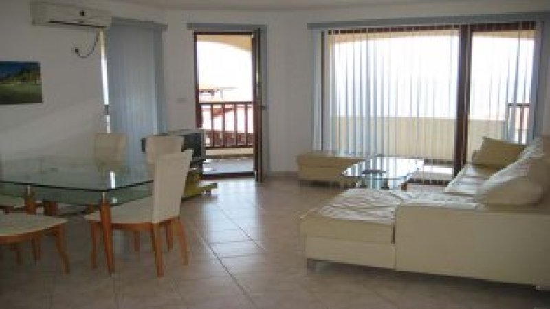 Апартамент в комлекс Сън Коуст 40 м. от моря 105 кв.м — снимка 4