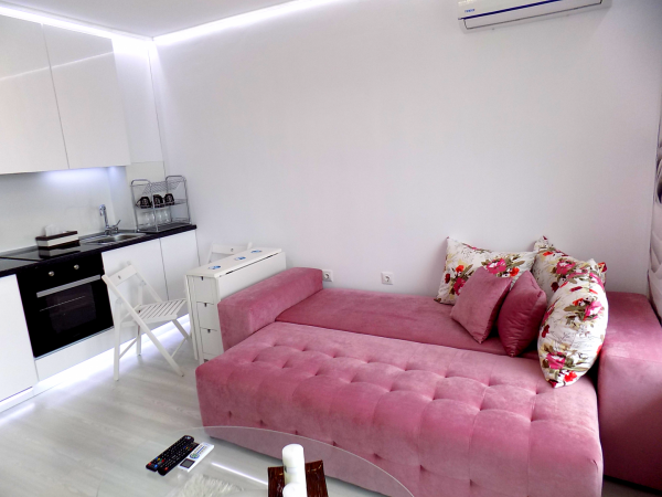 Cozy and stylish furnished apartment Silvi in Varna — фотографија 4