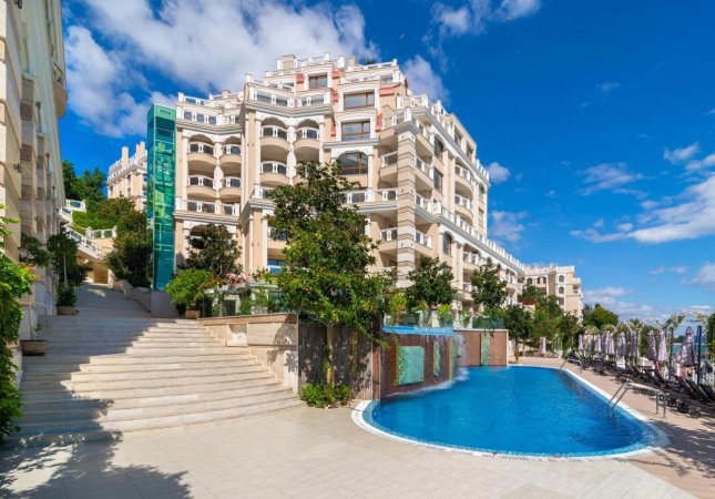 Luxury 1BD Ap In Private Lamer Complex - First Line, Pool and Private Beach. — foto 1