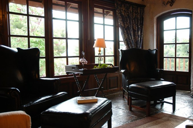 Villa Amalthea in pinewood hill with sea view — снимка 4