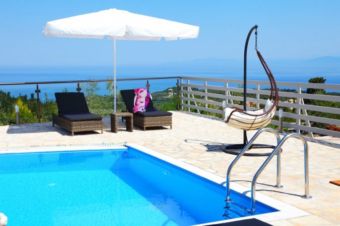 Villa Goudis guarantees you a luxurious stay, You will enjoy the immense blue of the Ionian Sea — фотографија 1