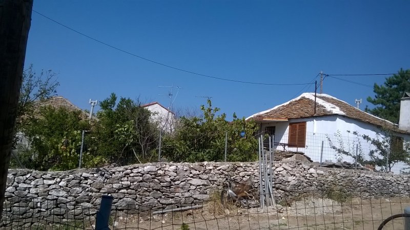 old village house in a traditional settlement — foto 4