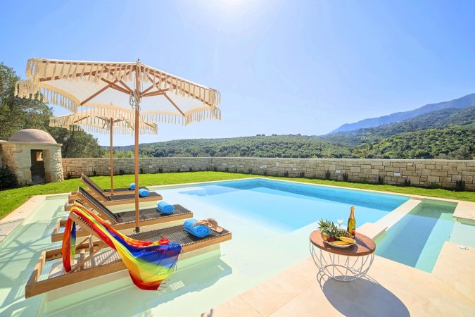 Blue Lake Villa Heated Pool — снимка 3