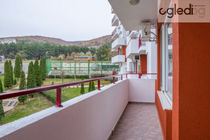 Двустаен апартамент първа линия Panorama Fort Beach — снимка 6