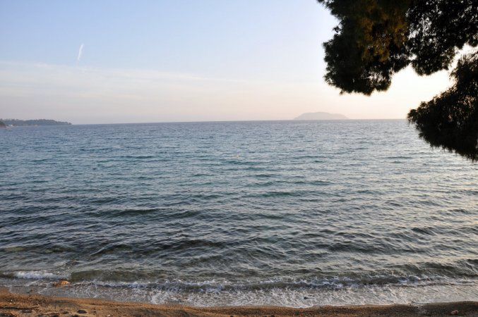 Seaside Luxury Apartment Neos Marmara — снимка 2