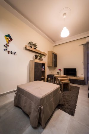 Renovated one bedroom apartment — снимка 1