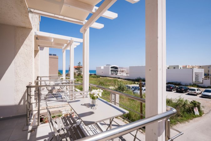 Athina apartments platanias