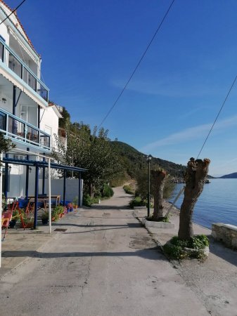 "NINEMIA" SEA FRONT APARTMENT — снимка 4