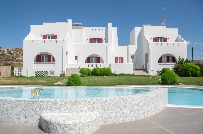 Naxos  elegant luxury villa with pool /jacuzzi and sea view — снимка 2