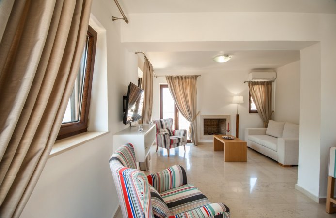 Maris Luxury Villa — снимка 2