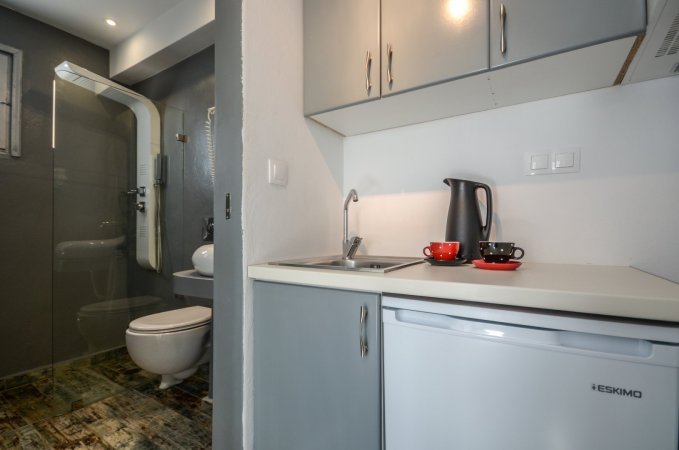 Depis suites superior quadruple room Naxos town — снимка 4