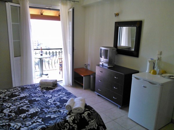 Niriides Double Room in Asos Kefalonia No 8 — фотографија 5