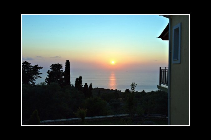 Large studio for 2-3 persons close to the most beautiful beaches of Lefkada — снимка 6