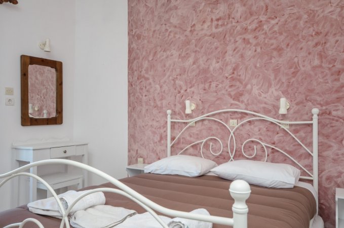 Depis economy double room Naxos town — снимка 2
