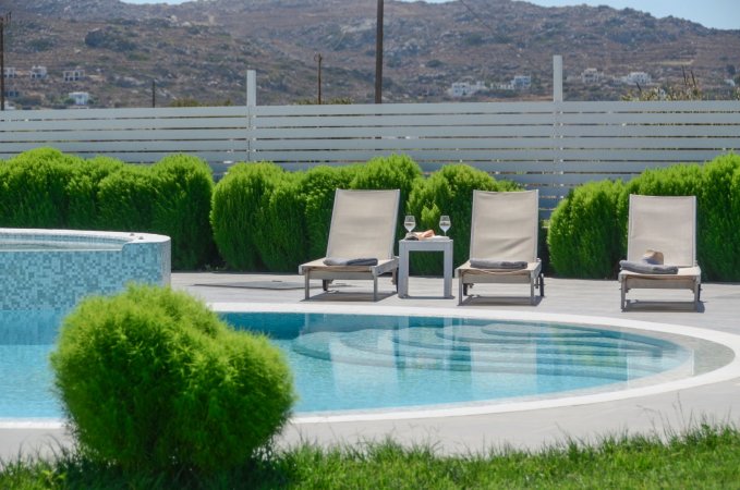 Naxos  elegant luxury villa with pool /jacuzzi and sea view — снимка 3