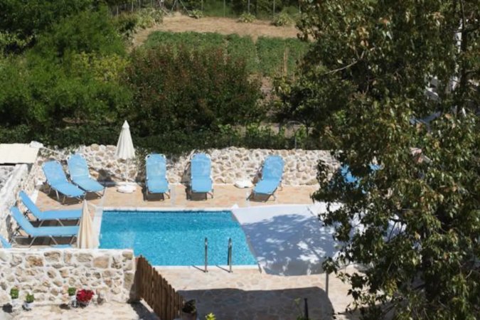 Luxury apartment for 4-7p. Pool access 100mts the beach. — снимка 1