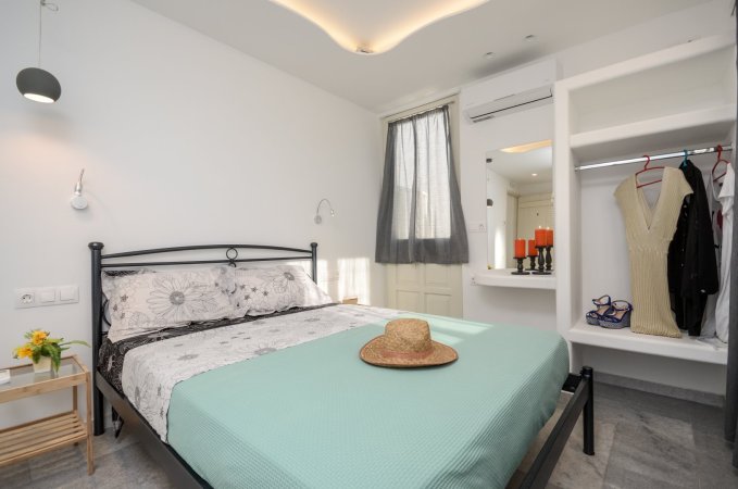 DEPIS SUITES DOUBLE ROOM SAINT GEORGE NAXOS — снимка 3
