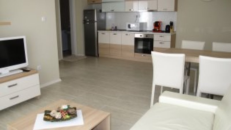 Апаратменти в район Каваци Green Life Beach Resort — снимка 6