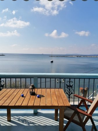"EFTOPIA" SEA FRONT APARTMENT — снимка 2