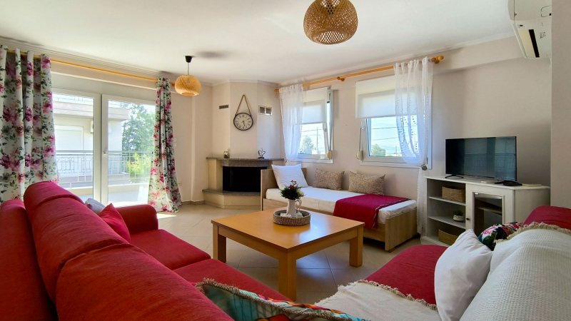 Michaela's apartment in Fanari — снимка 3
