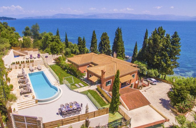 LA VISTA E BELLA ESTATE (NEAR ACHILLEION PALACE) SEAFRONT — снимка 2