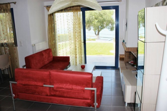 Elegant and classy maisonette in Posidi Halkidiki — снимка 5