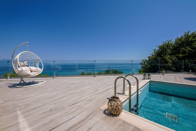 Luxury Villa Cavo Mare Meltemi with private pool & jacuzzi — снимка 4
