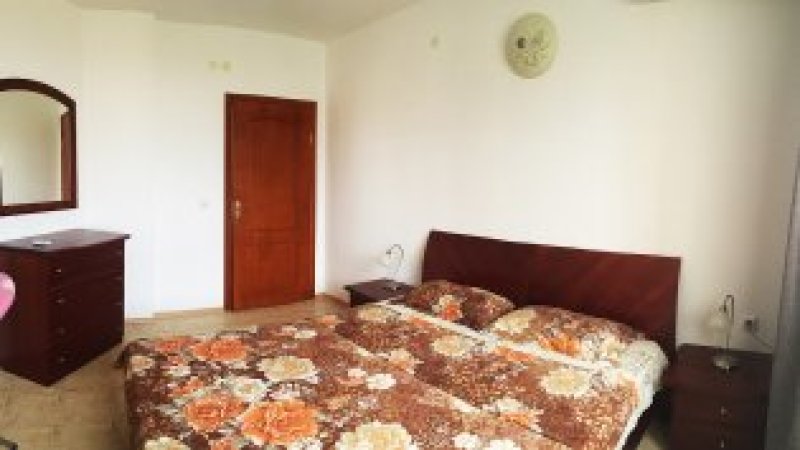 Apartment with 2 bedrooms in Sveti Vlas — фотографија 4