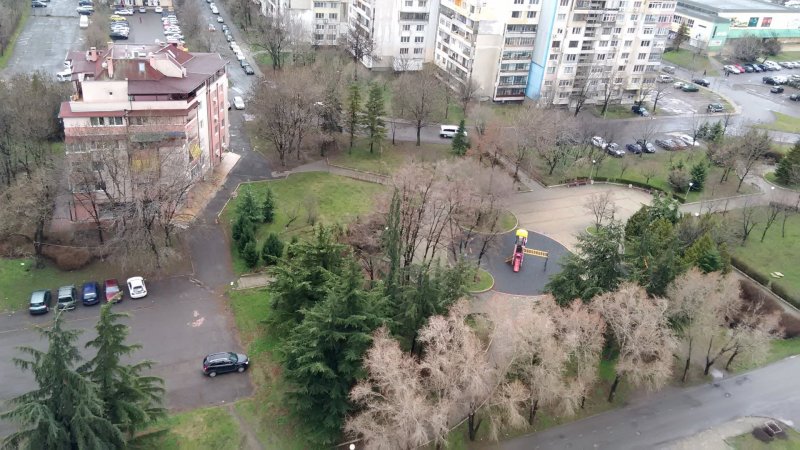 Тристаен апартамент, квартал Изгрев гр.Бургас — фотографија 2