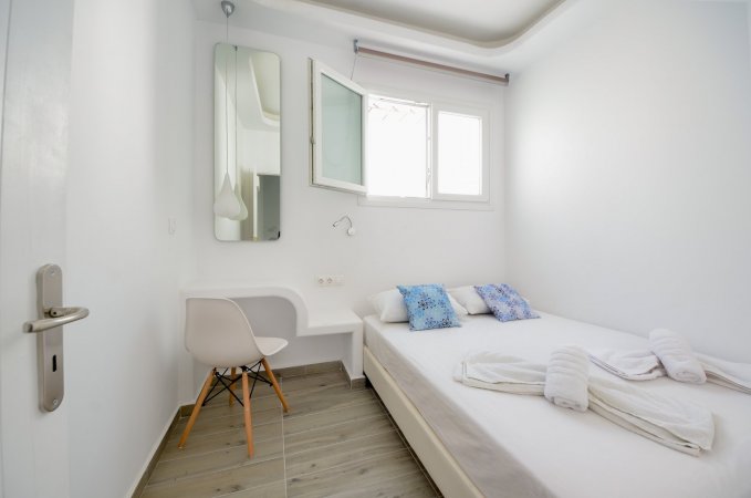 Junior suite 50m from the beach Naxos — снимка 4