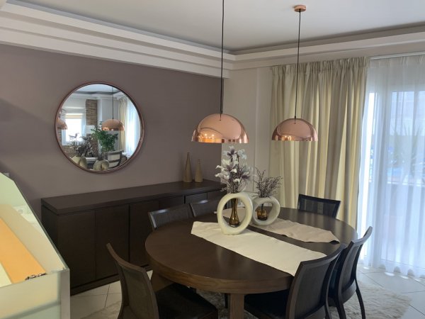 Bright modern apt near beach and city center