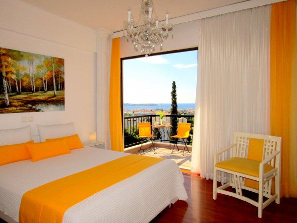 Sea and the City Luxury Sea View Aprt.3bdrm sleeps 7 — фотографија 1