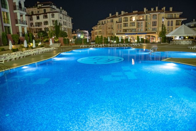 SAINT George * Menada Apartments апартамент с изглед към басейна — снимка 3