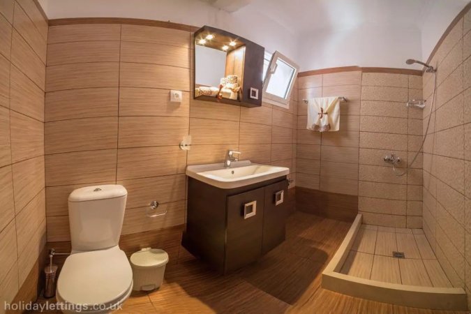 LUXURY APARTMENT 100MT  FROM BEACH — снимка 3
