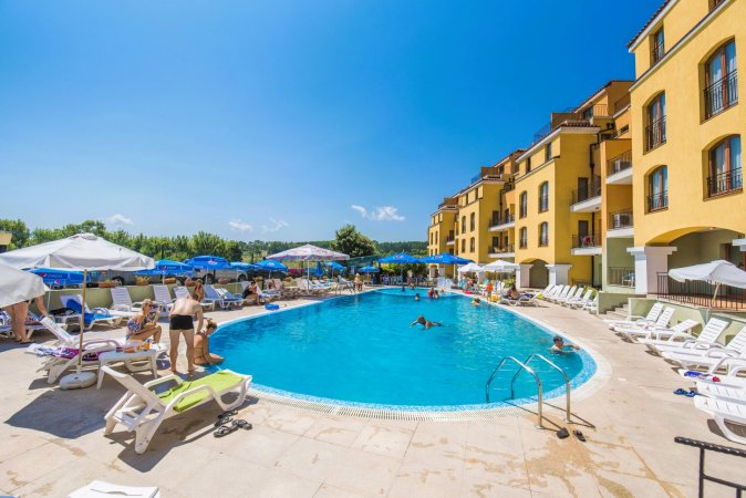 1BR Apartment Serena Residence | Pool & Beaches — снимка 3