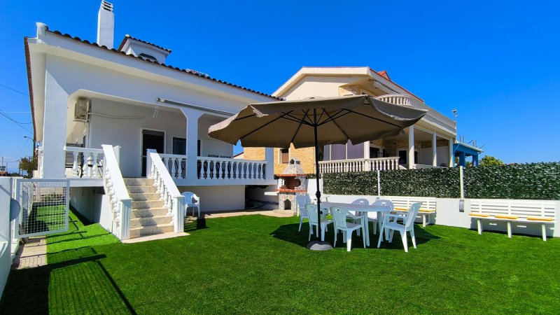 Thea Beach Villa — снимка 2