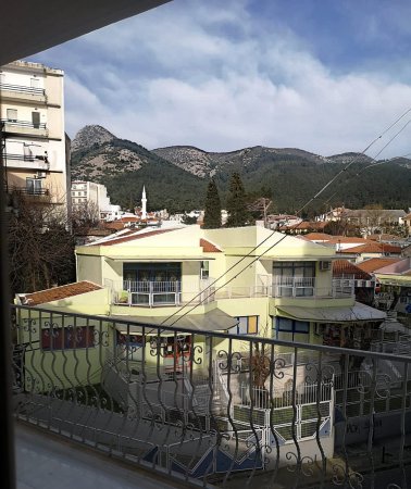 CENTRALLY APARTMENTS — снимка 3