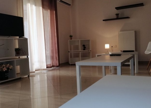 Stylish apartment in Nea Peramos with garden — foto 6
